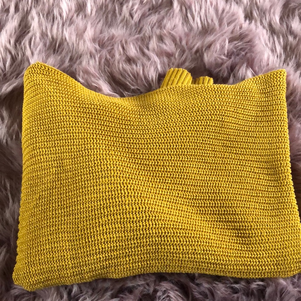 Forever21 off the sholder sweater